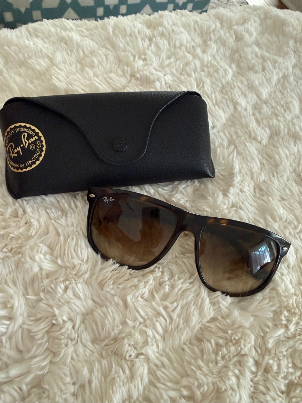 Ray-Ban Tortoiseshell Frame Boyfriend RB4147 Sunglasses with Gradient Lenses